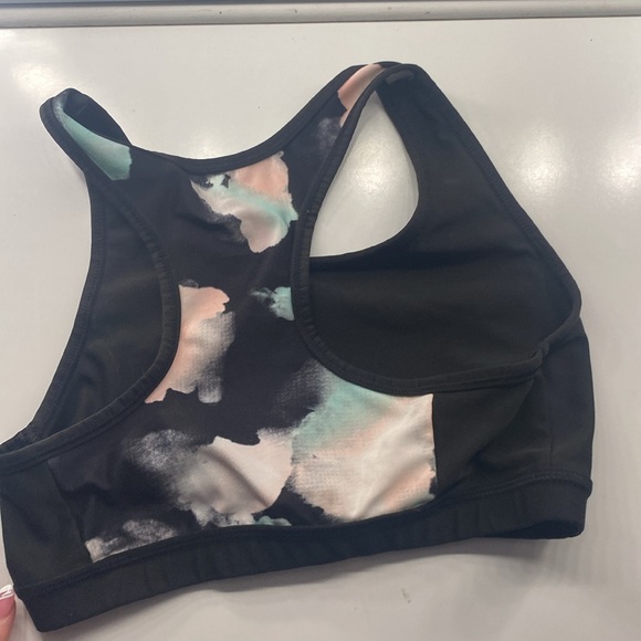 Super cute pattern kids sports bra, Size L/G 10-12 - Picture 3 of 3